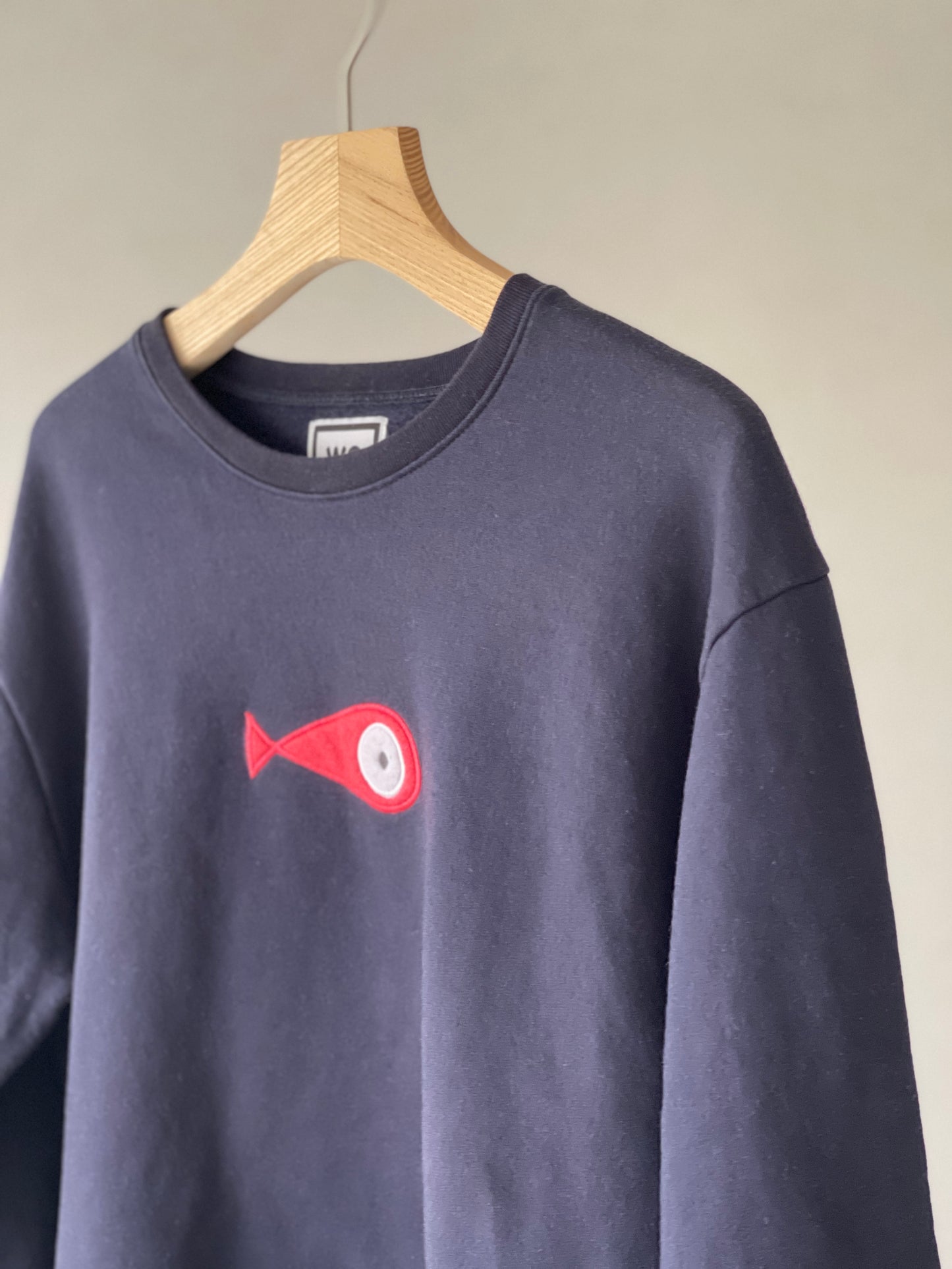 CREWNECK "FISH FELT" - WOODI